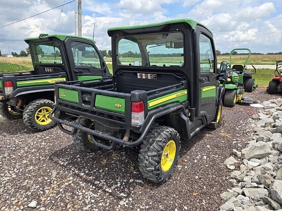 Image of John Deere XUV 835R equipment image 3