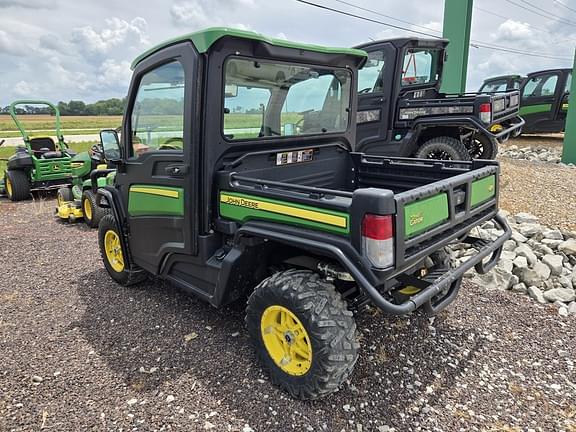 Image of John Deere XUV 835R equipment image 4