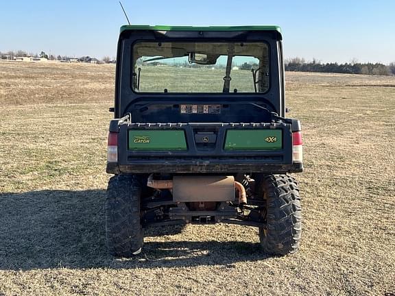 Image of John Deere XUV 835R equipment image 3