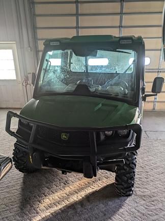 Image of John Deere XUV 835R equipment image 4