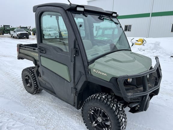 Main image John Deere XUV 835R