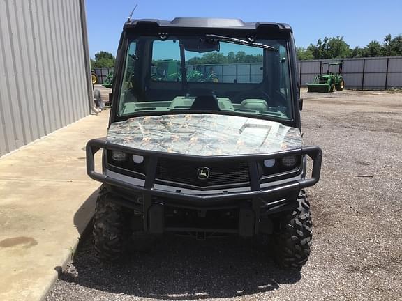 Image of John Deere XUV 835R equipment image 2