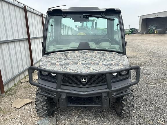 Image of John Deere XUV 835R equipment image 4