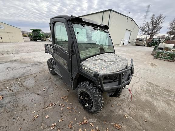 Image of John Deere XUV 835R equipment image 4