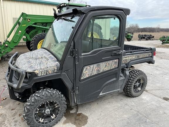 Image of John Deere XUV 835R Primary image