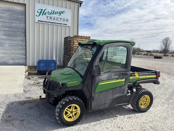 2020 John Deere XUV 835R Equipment Image0