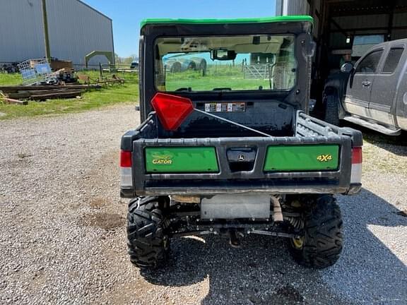 Image of John Deere XUV 835R equipment image 3