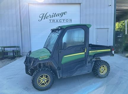 Image of John Deere XUV 835R equipment image 1