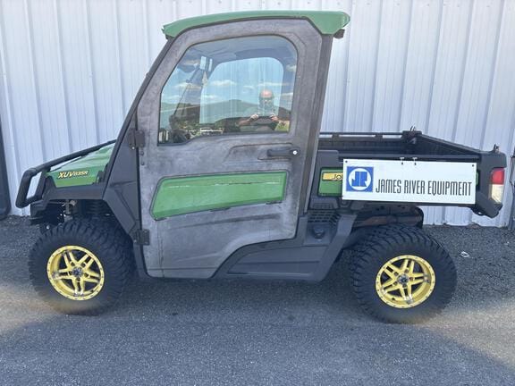 2020 John Deere XUV 835R Equipment Image0