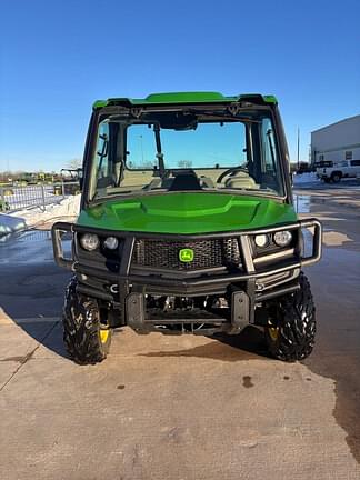 Image of John Deere XUV 835R equipment image 2