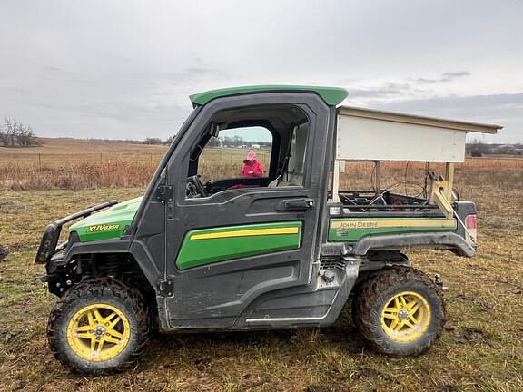 Image of John Deere XUV 835R equipment image 3