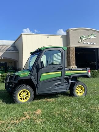 Image of John Deere XUV 835R Primary image