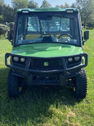 Image of John Deere XUV 835R equipment image 2