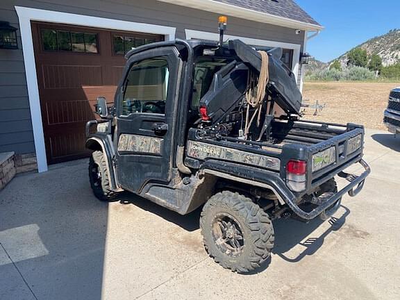 Image of John Deere XUV 835R equipment image 3