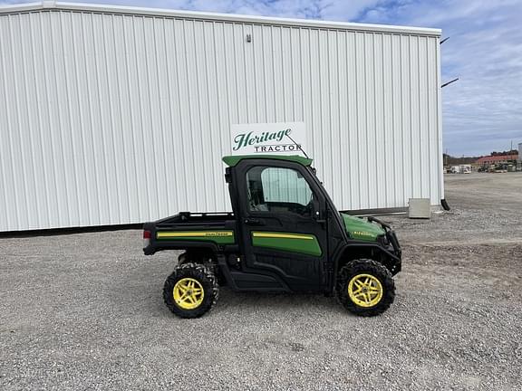 Image of John Deere XUV 835R equipment image 2