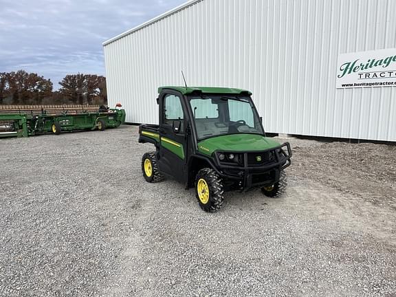 Image of John Deere XUV 835R equipment image 4