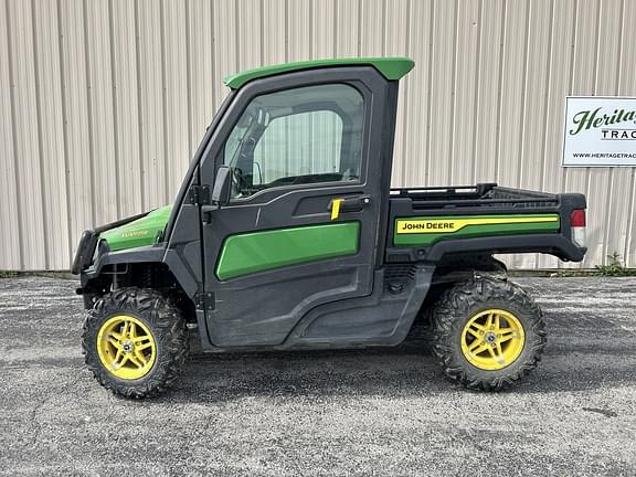 Image of John Deere XUV 835R equipment image 1