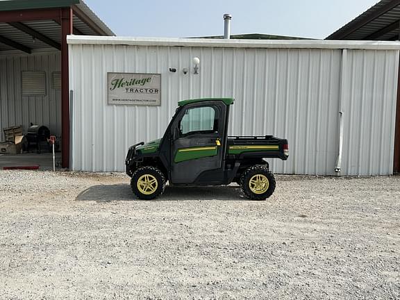 Image of John Deere XUV 835R Primary image