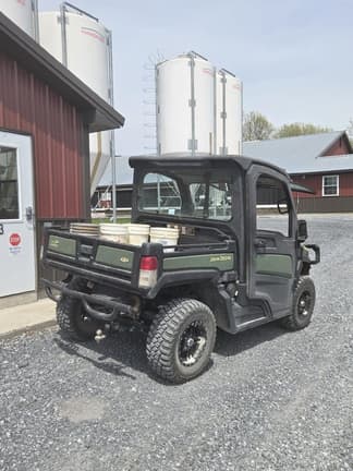 Image of John Deere XUV 835R Primary image