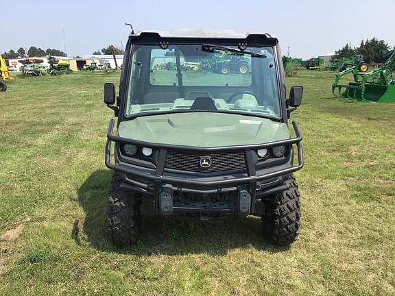 Image of John Deere XUV 835R equipment image 2