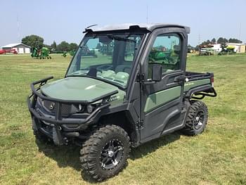 2020 John Deere XUV 835R Equipment Image0