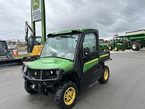 Image of John Deere XUV 835R Primary image