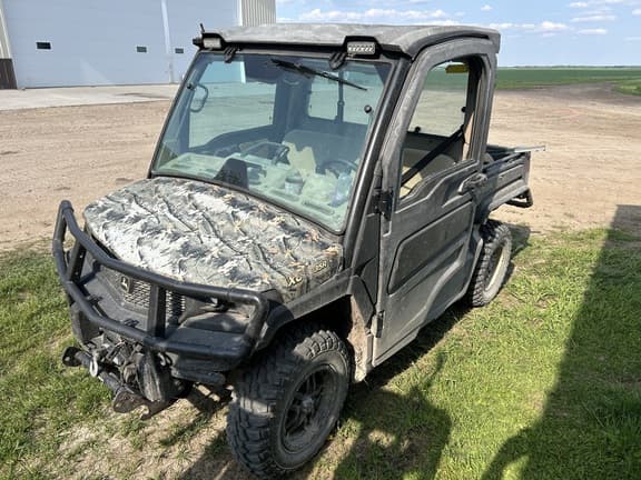 Image of John Deere XUV 835R equipment image 1