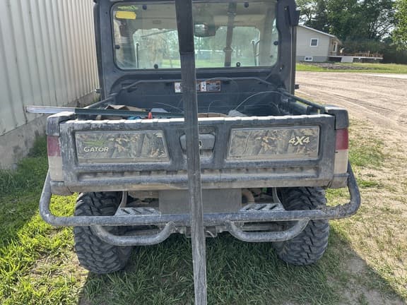 Image of John Deere XUV 835R equipment image 4