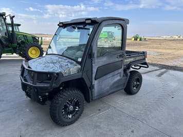 Main image John Deere XUV 835R