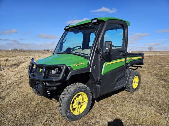Main image John Deere XUV 835R