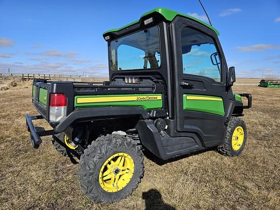 Image of John Deere XUV 835R equipment image 4