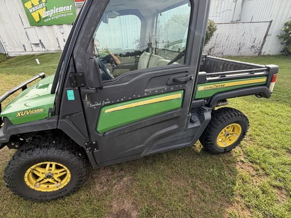 Image of John Deere XUV 835R Primary image