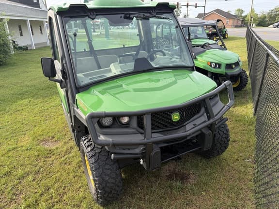 Image of John Deere XUV 835R equipment image 3