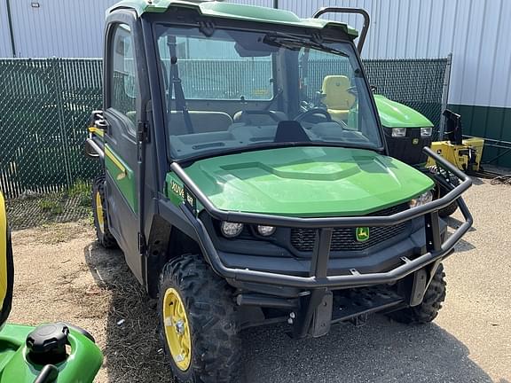 Image of John Deere XUV 835R equipment image 1