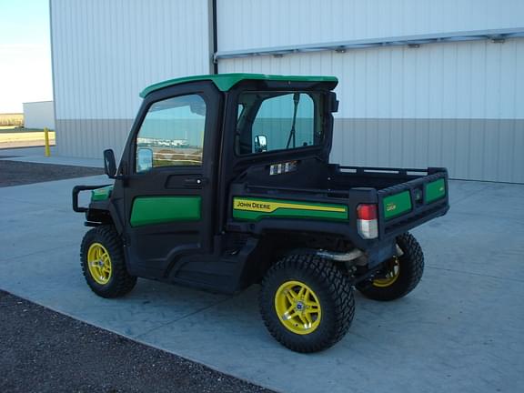 Image of John Deere XUV 835R equipment image 2