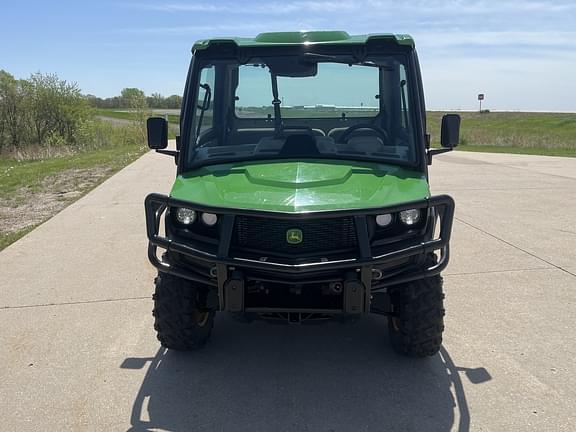 Image of John Deere XUV 835R equipment image 1