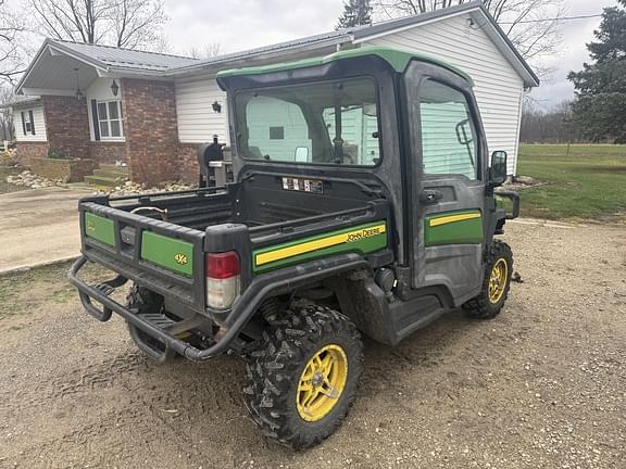 Image of John Deere XUV 835R equipment image 1