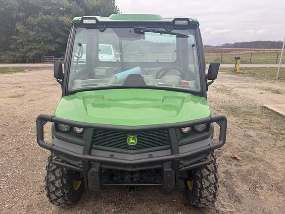 Image of John Deere XUV 835R equipment image 4