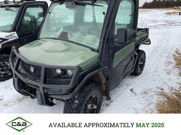 Image of John Deere XUV 835R Primary image