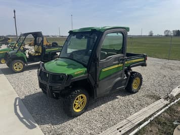 Main image John Deere XUV 835R