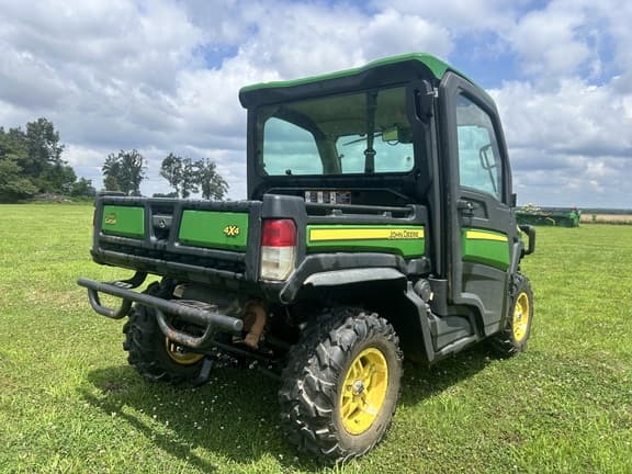 Image of John Deere XUV 835R equipment image 4