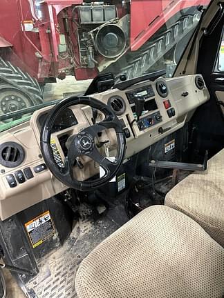 Image of John Deere XUV 835R equipment image 1