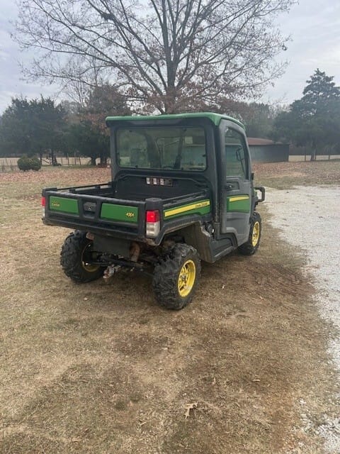 2020 John Deere XUV 835R Equipment Image0