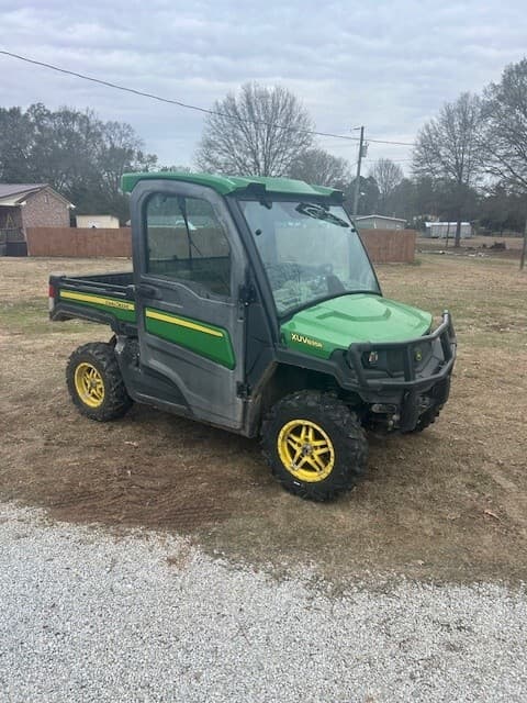 Image of John Deere XUV 835R Image 1