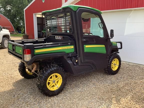 Image of John Deere XUV 835R equipment image 1