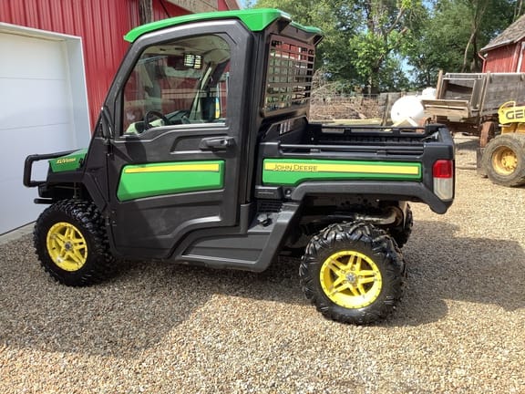 Main image John Deere XUV 835R