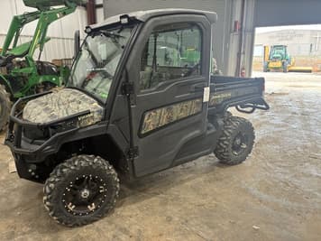 Main image John Deere XUV 835R