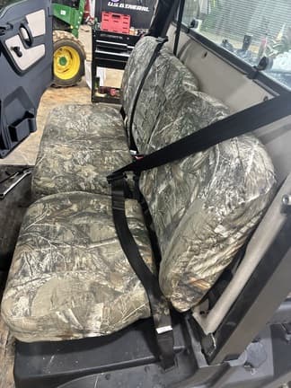 Image of John Deere XUV 835R Primary image