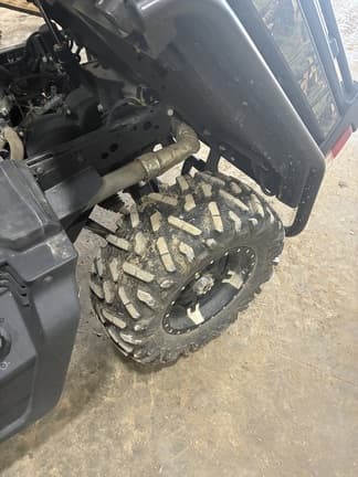 Image of John Deere XUV 835R equipment image 1