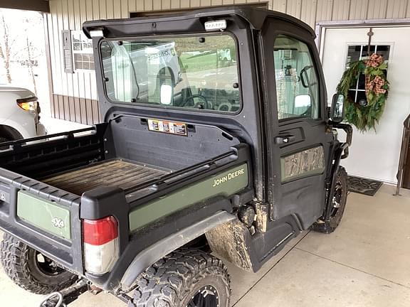 Image of John Deere XUV 835R equipment image 4